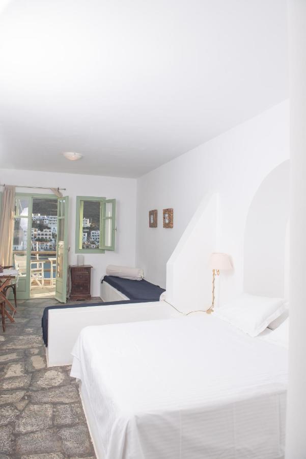 Kontseta Hotel Mérichas Buitenkant foto