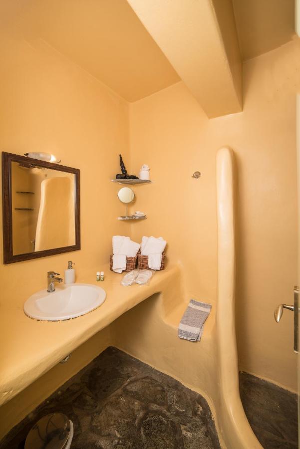 Kontseta Hotel Mérichas Buitenkant foto